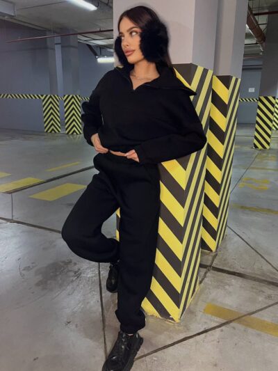 Костюм жіночий кофта з штанами турецька тринитка на флісі чорного кольору