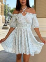 Літня коротка сукня з мусліну блакитного кольору в рожеву квітку М503