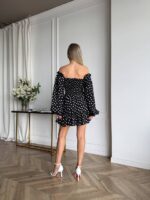 Літня сукня з штапелю чорного кольору — принт горох