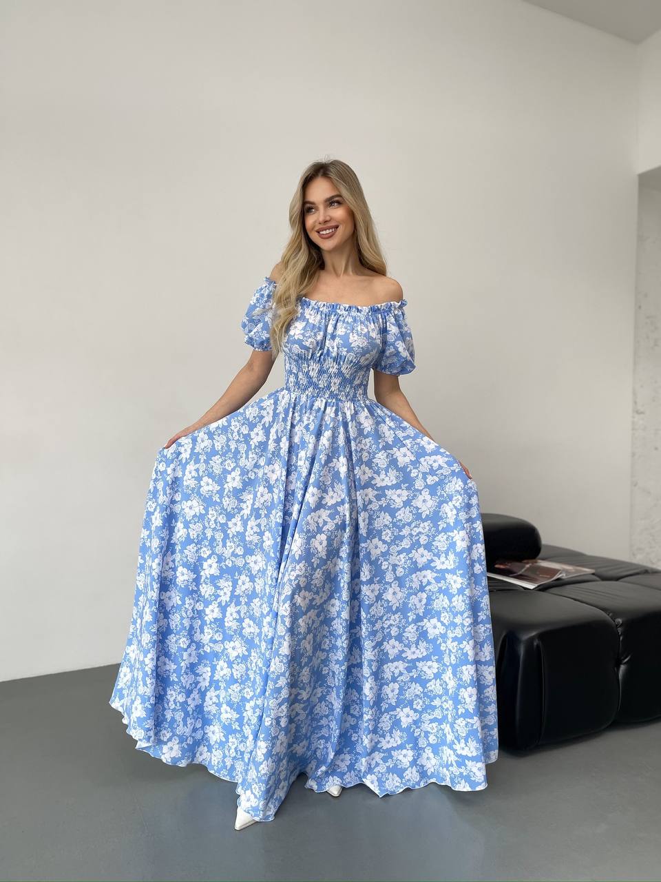 suknya-maksi-v-pidlogu-blakytne-u-bilu-kvitku-b36-white-flowers-on-blue-7 Сукня максі в підлогу блакитне у білу квітку