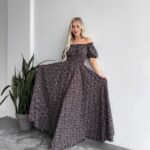 Сукня максі в підлогу у дрібну квітку чорного кольору