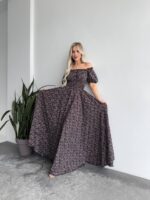 Сукня максі в підлогу у дрібну квітку чорного кольору