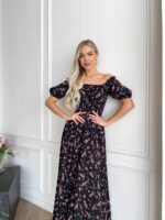 Сукня максі в підлогу у рожеву квітку чорного кольору