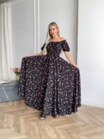 Сукня максі в підлогу у рожеву квітку чорного кольору