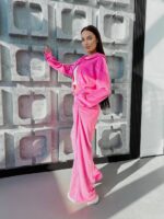 Велюровий жіночий костюм малинового кольору з кантом