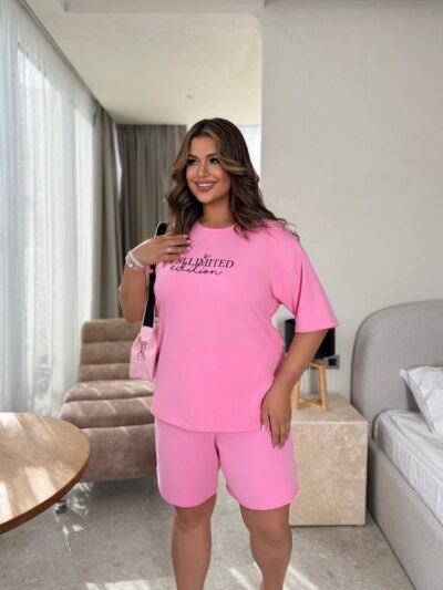 Жіночий костюм з бавовни з шортами рожевого кольору