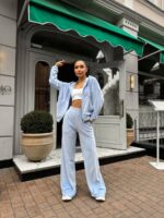 Жіночий велюровий костюм блакитного кольору М504