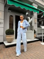 Жіночий велюровий костюм блакитного кольору М504