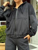 Жіночий велюровий костюм чорного кольору М504