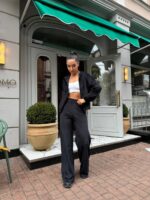 Жіночий велюровий костюм чорного кольору М504