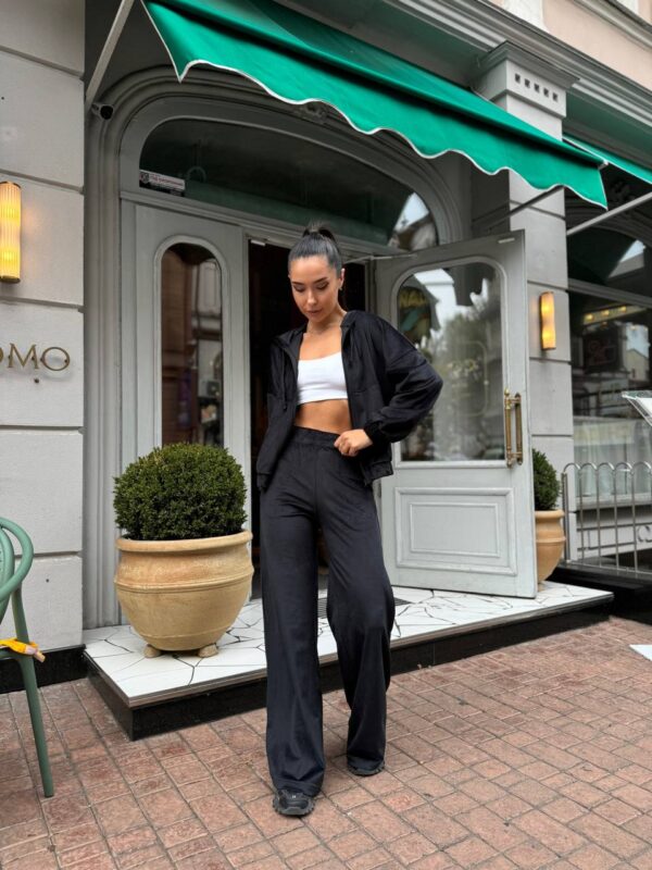 Жіночий велюровий костюм чорного кольору М504