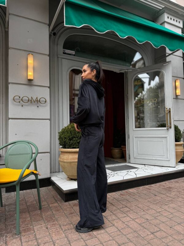 Жіночий велюровий костюм чорного кольору М504