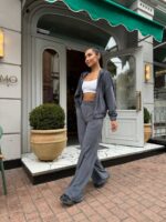 Жіночий велюровий костюм графітового кольору М504