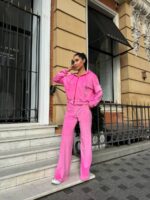 Жіночий велюровий костюм малинового кольору М504