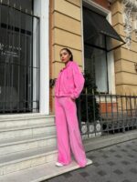 Жіночий велюровий костюм малинового кольору М504