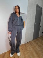 Костюм жіночий I don’t care з турецької тринитки на флісі графітового кольору