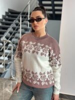 Светр жіночий з квітковим орнаментом колір молоко з пудрой LM5073 