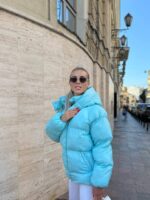 Пуховик жіночий блакитний короткий з капюшоном 00303