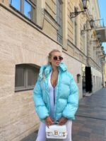 Пуховик жіночий блакитний короткий з капюшоном 00303