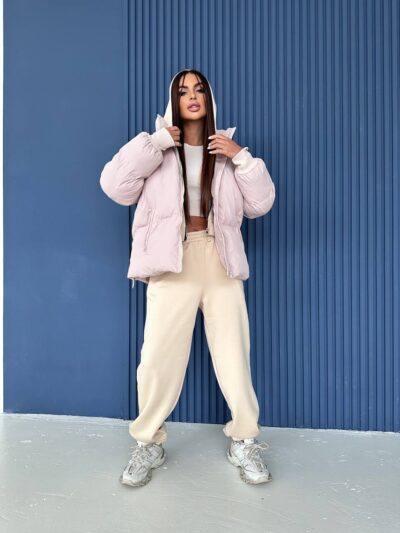 Пуховик жіночий довгий бежевого кольору 00324