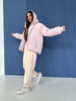 Пуховик жіночий довгий бежевого кольору 00324