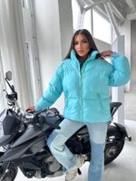 Пуховик жіночий довгий блакитного кольору 00325