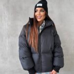 Пуховик жіночий довгий чорного кольору 00320