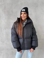 Пуховик жіночий довгий чорного кольору 00320