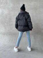 Пуховик жіночий довгий чорного кольору 00320