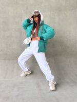 Пуховик жіночий довгий зеленого кольору 00323