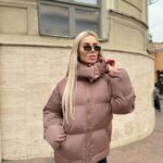 Пуховик жіночий мокко короткий з капюшоном 00309