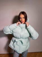 Пуховик жіночий оверсайз м’ятного кольору 00328