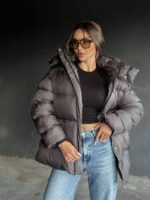 Пуховик жіночий оверсайз шоколадного кольору 00373