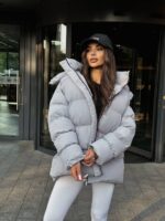 Пуховик жіночий оверсайз сірого кольору 00368