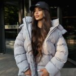 Пуховик жіночий оверсайз сірого кольору 00368