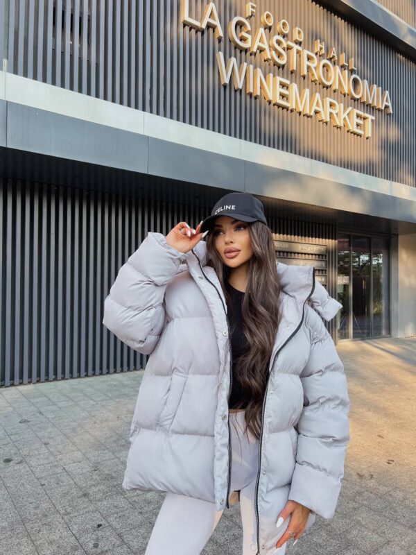 puhovyk-zhinochyj-oversajz-sirogo-koloru-00368-9 Пуховик жіночий оверсайз сірого кольору 00368