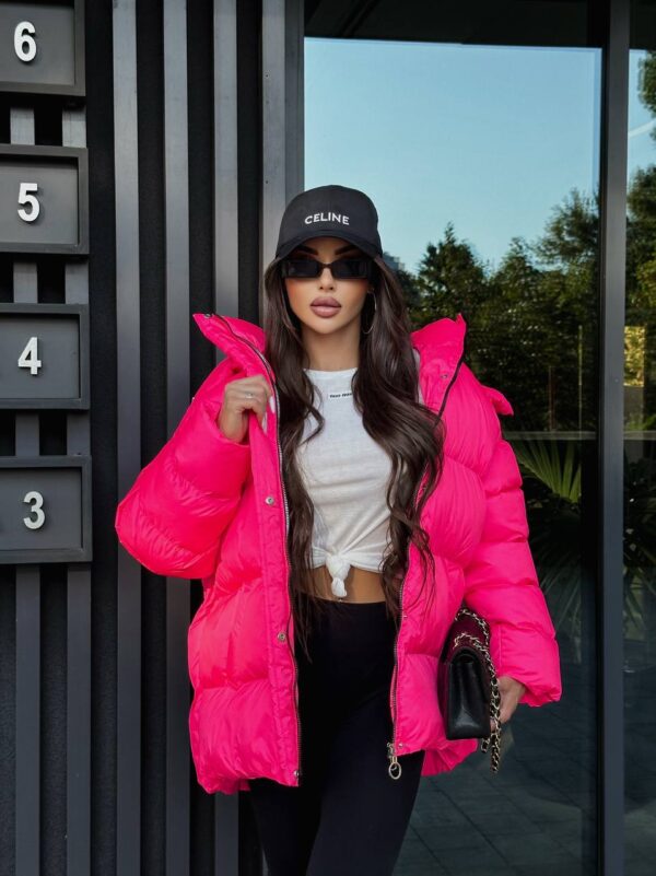 puhovyk-zhinochyj-oversajz-yaskravo-rozhevogo-koloru-00370-vf-m510-hotpink-4 Пуховик жіночий оверсайз яскраво рожевого кольору 00370