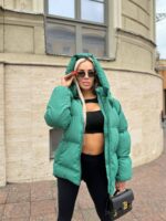 Пуховик жіночий зелений короткий з капюшоном 00308