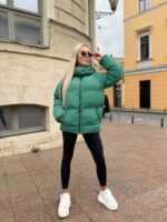Пуховик жіночий зелений короткий з капюшоном 00308