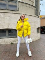 Пуховик жіночий жовтий короткий з капюшоном 00311