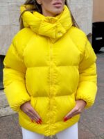 Пуховик жіночий жовтий короткий з капюшоном 00311