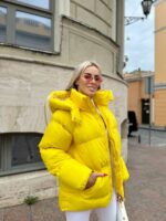 Пуховик жіночий жовтий короткий з капюшоном 00311