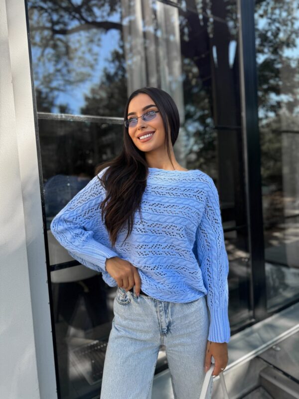 svetr-vyazanyj-zhinochyj-korotkyj-blakytnyj-00345-6 Светр в’язаний жіночий короткий блакитний 00345