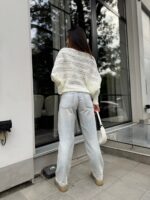 Светр в’язаний жіночий короткий молочний 00346