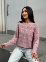 Светр в’язаний жіночий короткий пудровий 00347