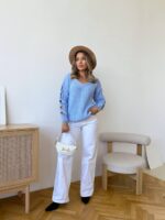 Светр жіночий з прорізами блакитний 00335