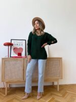 Светр жіночий з прорізами смарагдовий 00331