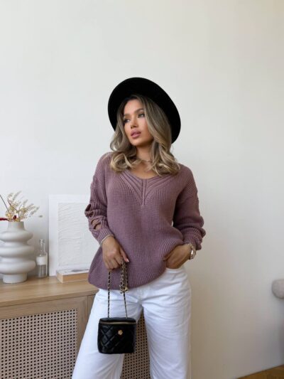 Светр жіночий з прорізами темна пудра 00333