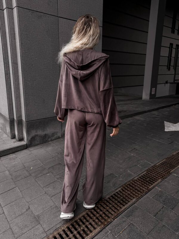 velyurovyj-kostyum-zhinochyj-shokoladnyj-00382-4 Велюровий костюм жіночий шоколадний 00382