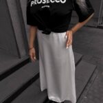 Жіноча сатинова спідниця молочна довга 00391